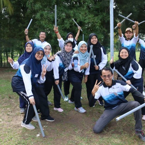 3 TIP MENJADI PEKERJA CEMERLANG :